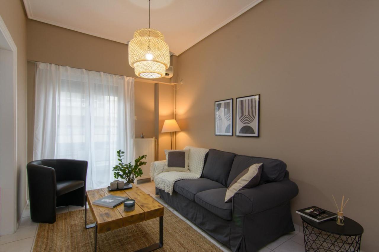 Apt 48, Cozy Apartment In Kalamata City Center Buitenkant foto